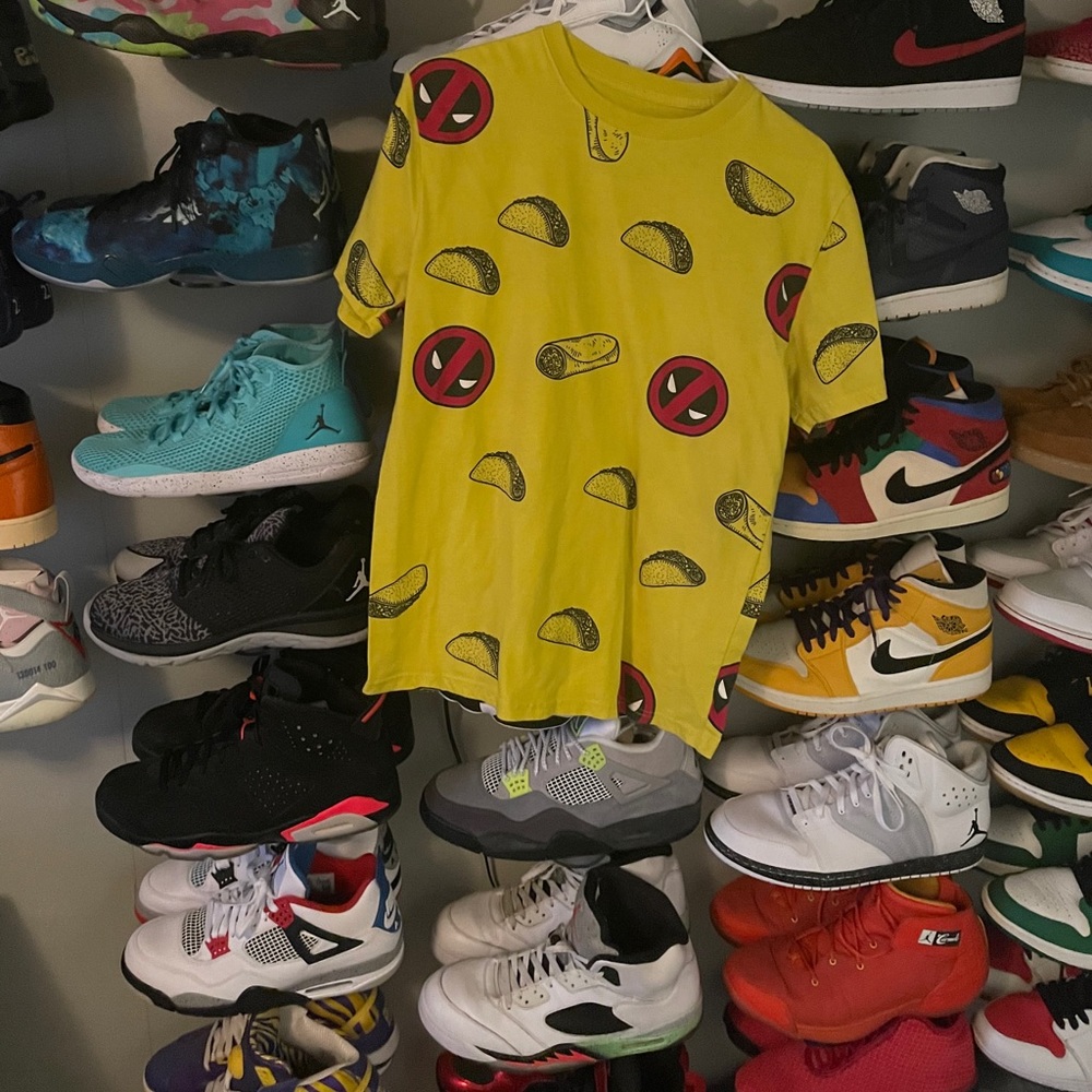 Deadpool T-shirt